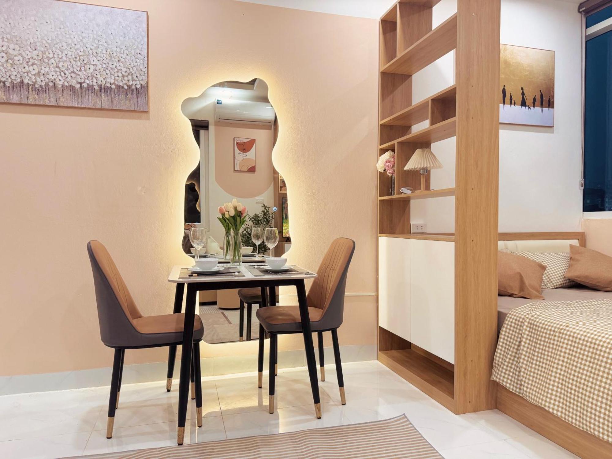 The Little Hanoi - Super Central Apartment — Photos 2